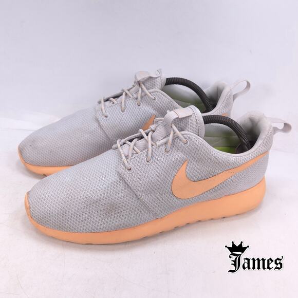 Nike Roshe Run Lace Up Athletic Running Shoe Womens Size 10 511882-008 Gray - Picture 1 of 10